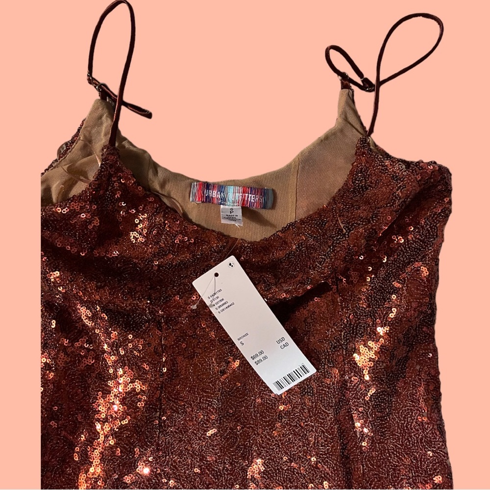 🎉HP🎉NWT URBAN OUTFITTERS rose gold sequin dress. Size Small. 💃 - Picture 6 of 7